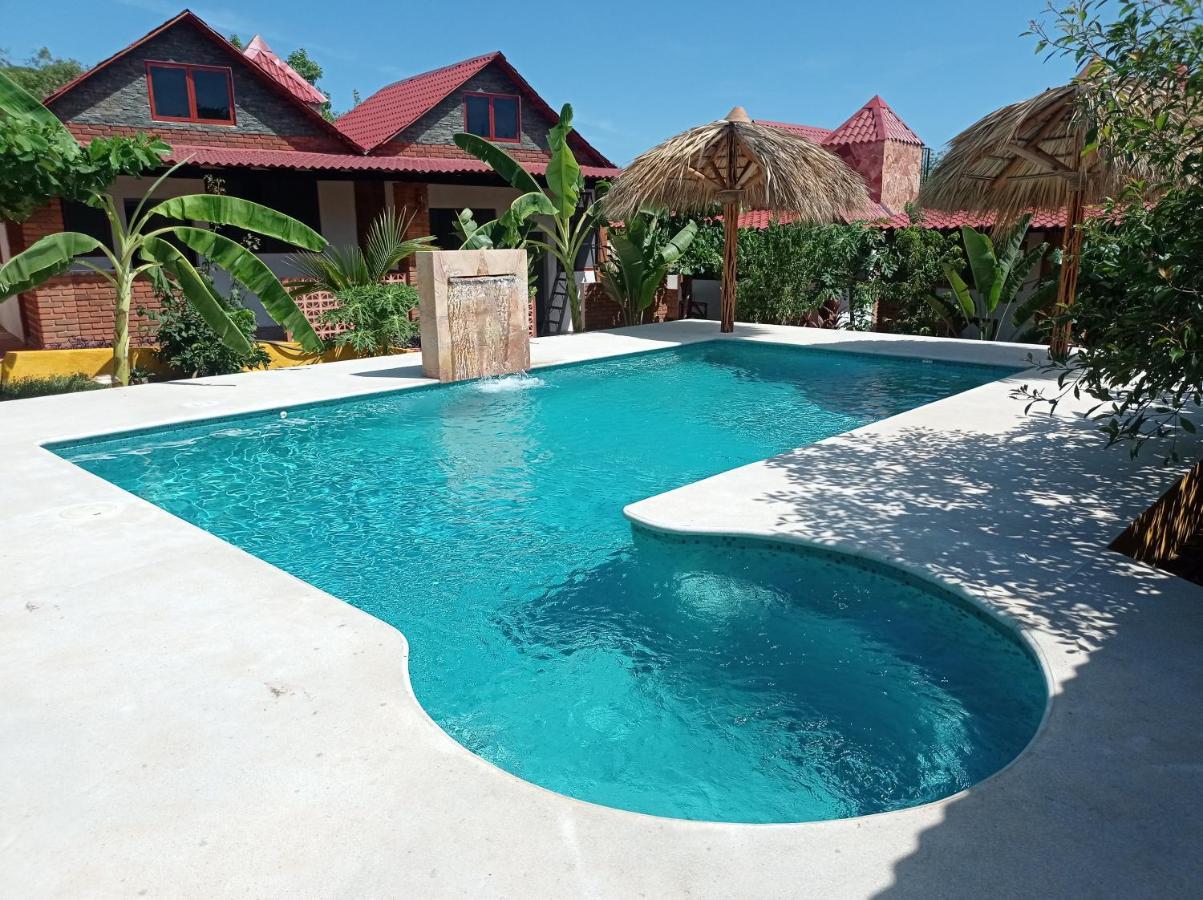 Bungalows Y Cabanas, Las Barracas De La Barra Malucano Ngoại thất bức ảnh